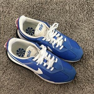 Nike Blue and White Retro Sneakers